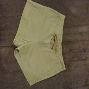 Gap sage green draw string shorts size 10